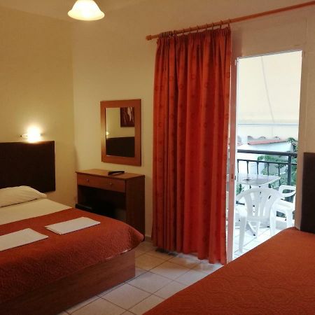 Giannis Hotel Paralía Dış mekan fotoğraf