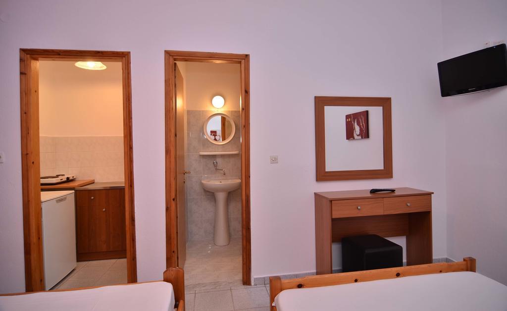 Giannis Hotel Paralía Dış mekan fotoğraf